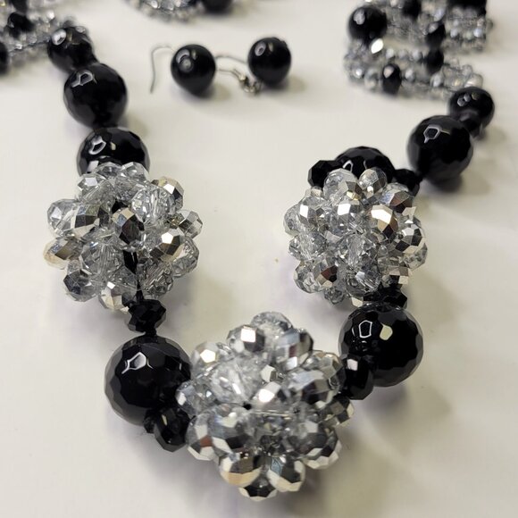 Clear Glass Crystal and Black Bead Necklace Set with Earrings - Picture 8 of 9
